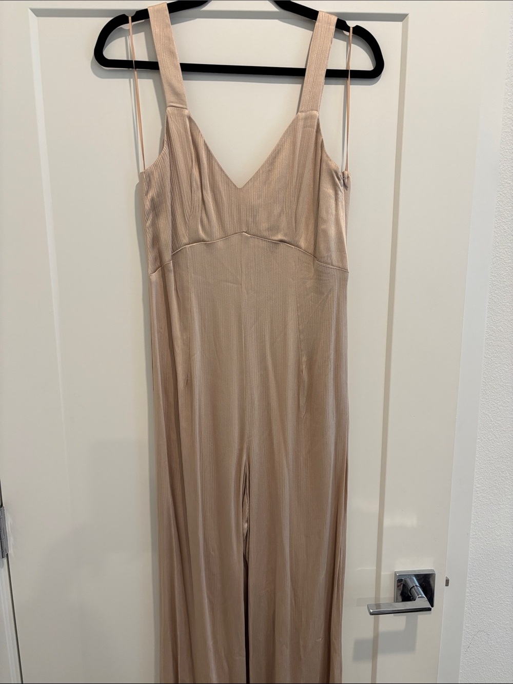 Willow Champagne Gold Pleated Wide Leg Jumpsuit – Size Small – NWT